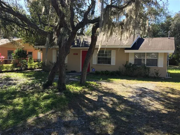 $1,395 | 2417 Golfview Street, Lakeland, FL 33801