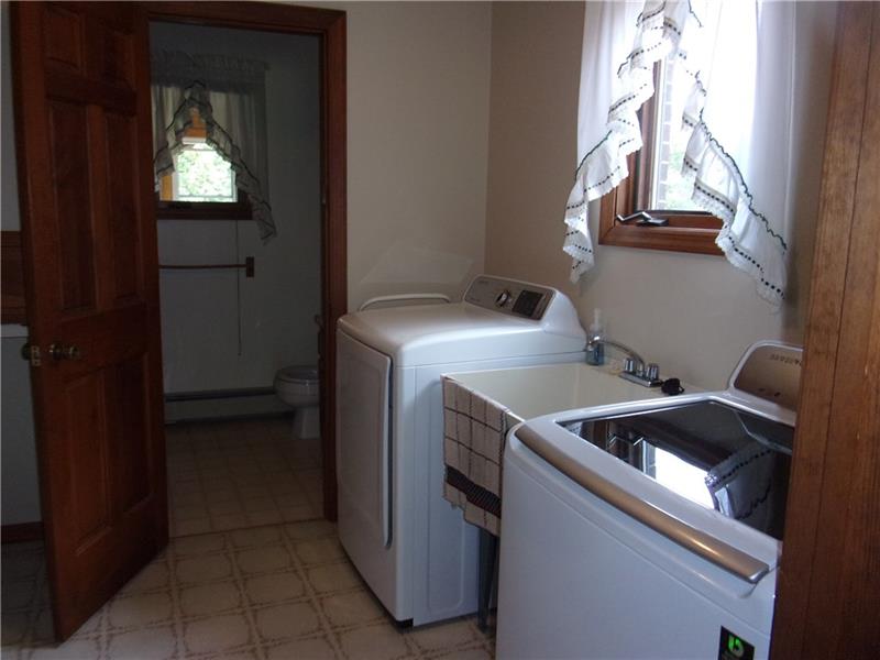 210 Jones Road Valencia, PA 16059 - Photo 11 of 25 Laundry Room on main floor