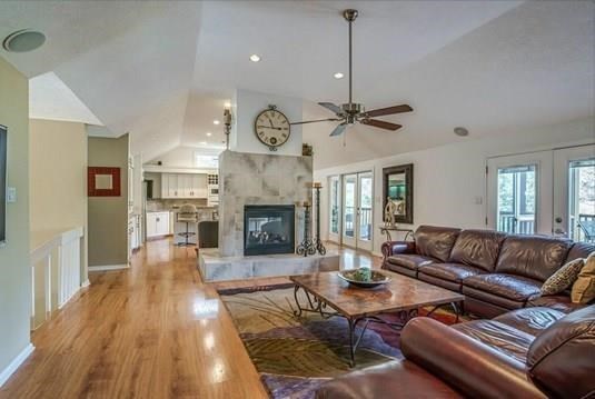 8 Buttonbush Court Spring, TX 77380 - Photo 14 of 30 Gallery Image 14