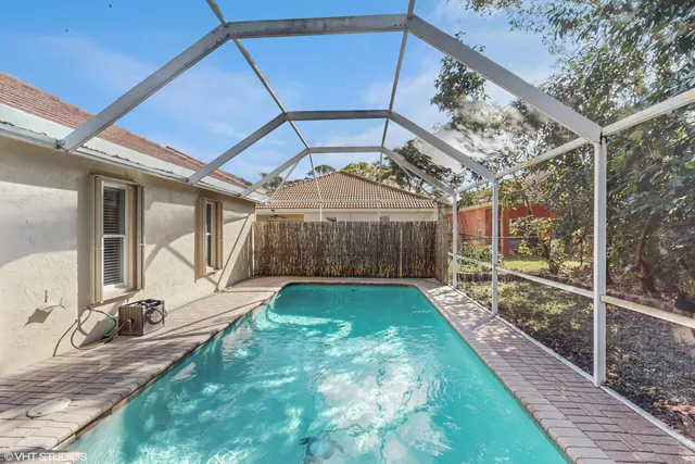 a house view with a seating space and a chair
