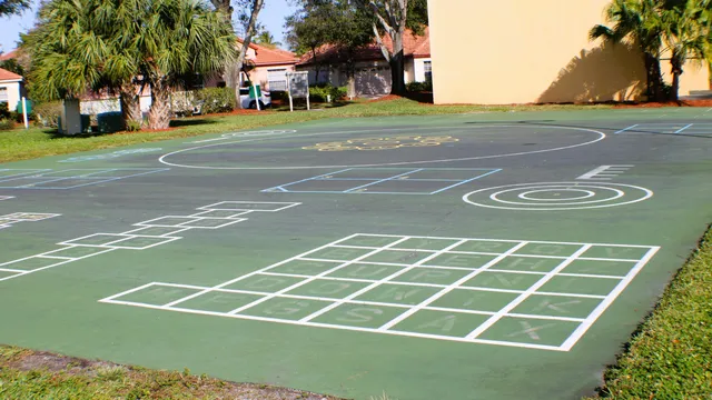 a view of outdoor space yard and porch