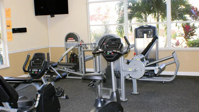 $469,900 | 5337 Edenwood Lane, Riviera Beach, FL 33418