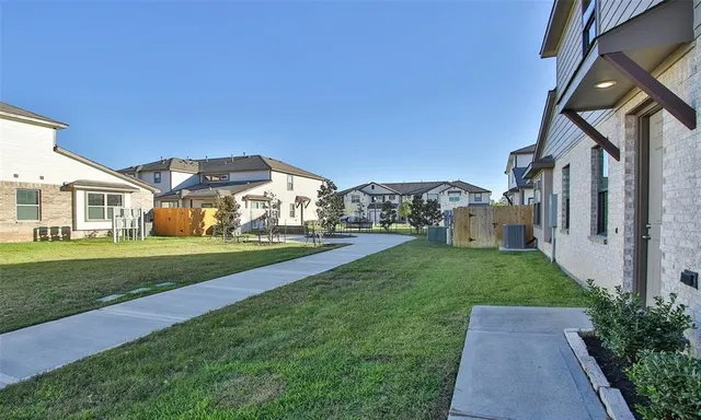 a view of house with garden