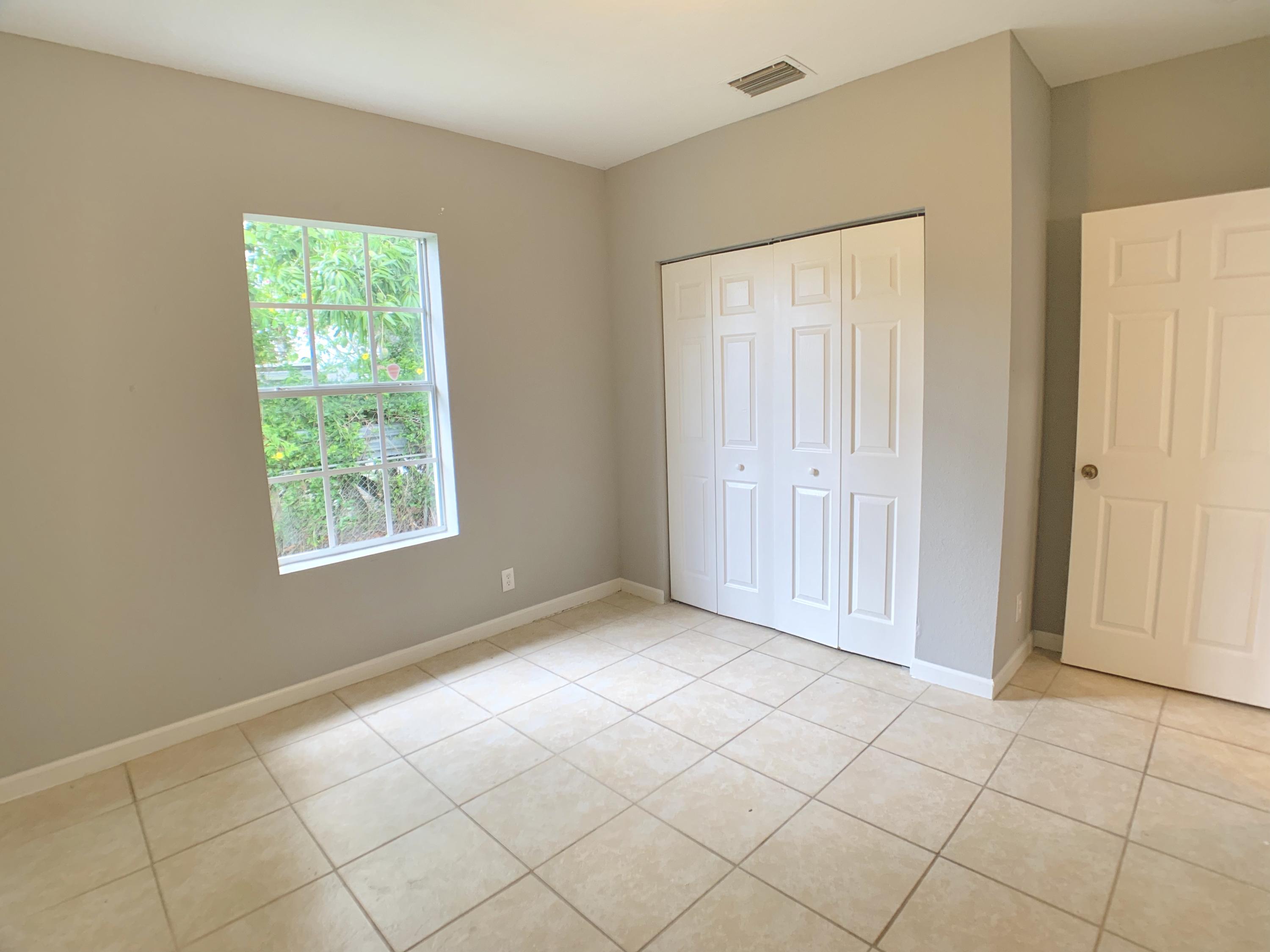 1192 Alto Road Lake Worth, FL 33462 - Photo 12 of 12 IMG_2199