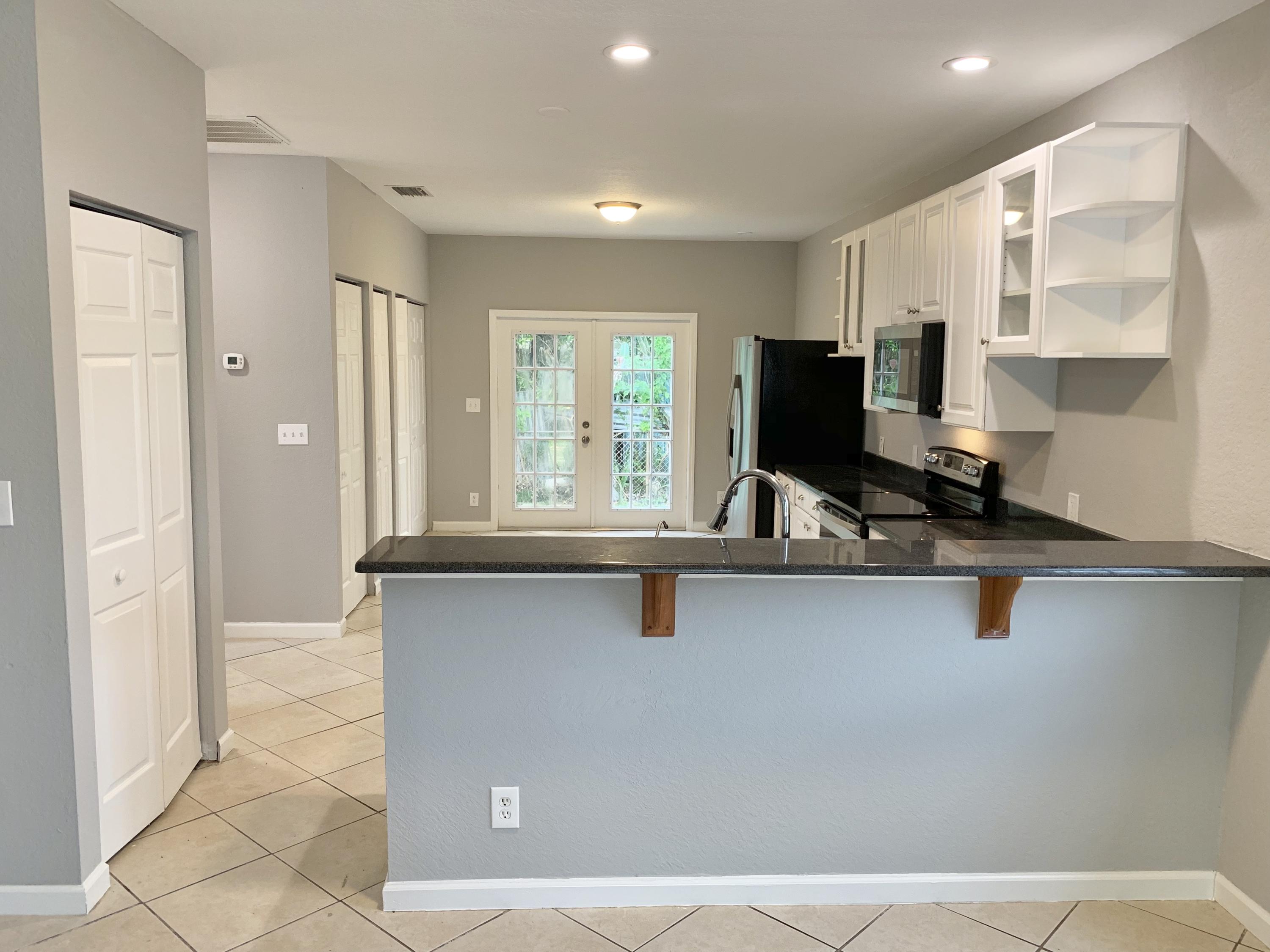1192 Alto Road Lake Worth, FL 33462 - Photo 2 of 12 IMG_2205