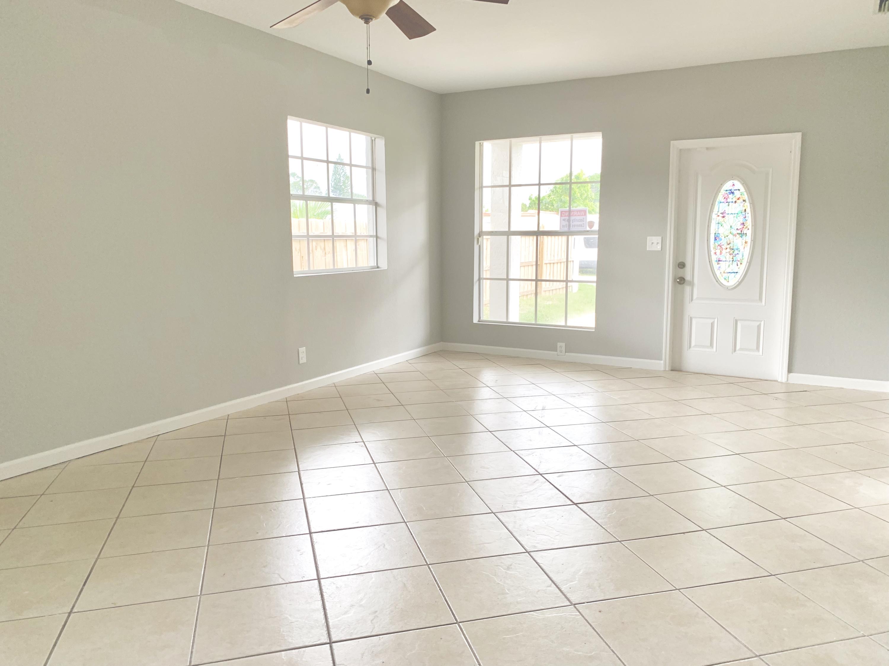 1192 Alto Road Lake Worth, FL 33462 - Photo 7 of 12 IMG_2221
