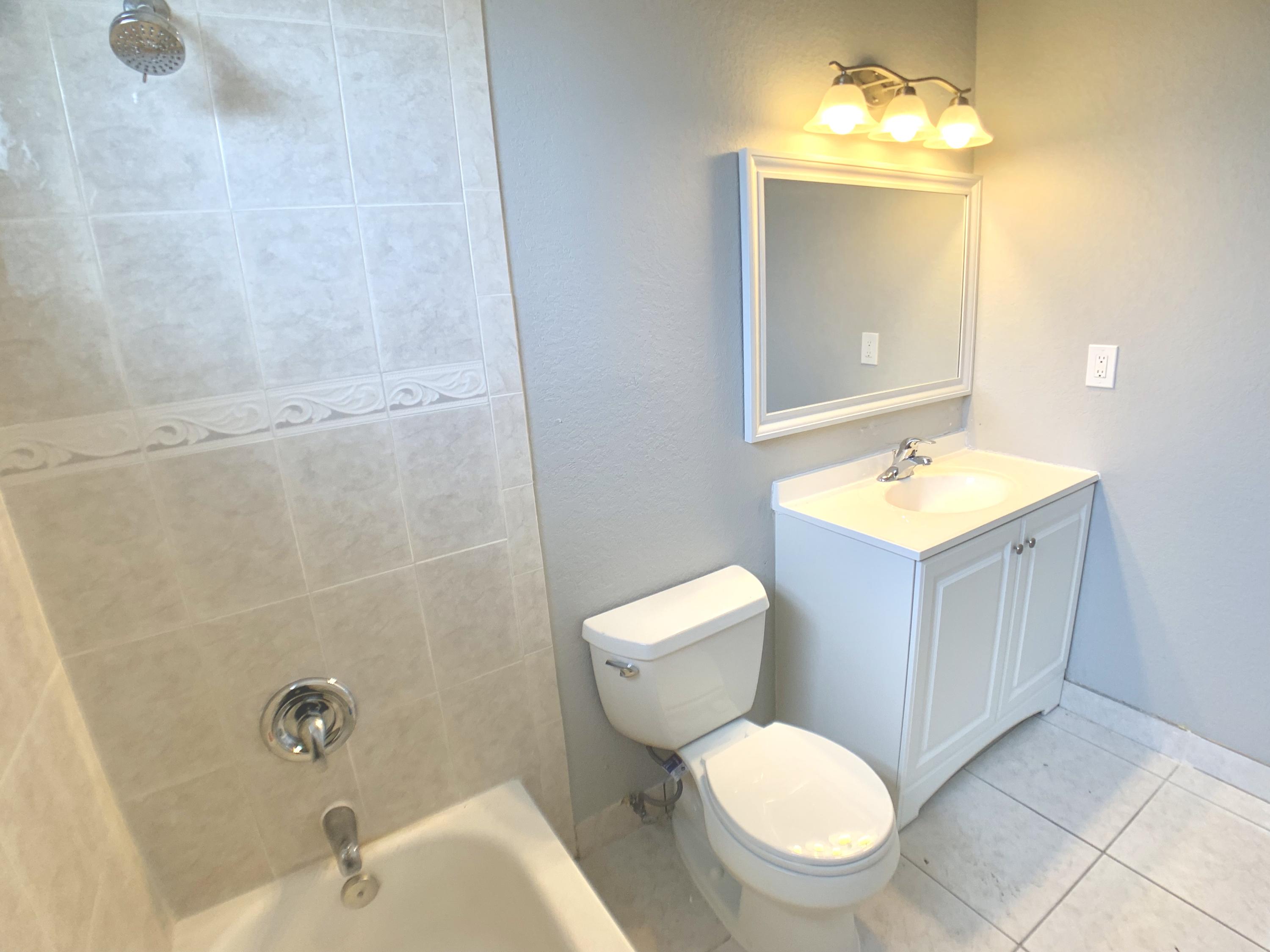 1192 Alto Road Lake Worth, FL 33462 - Photo 8 of 12 IMG_2202