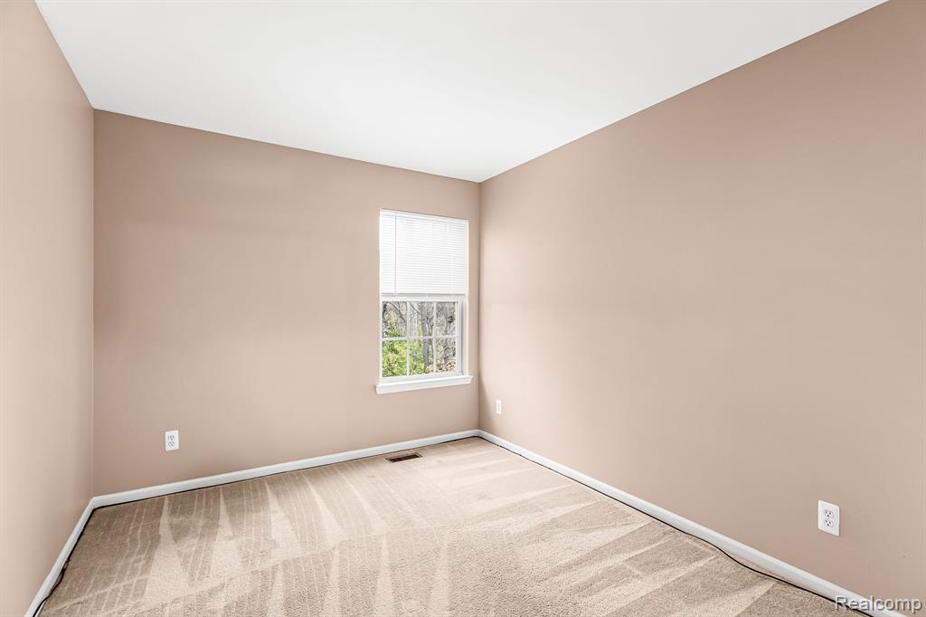11766 Farmington Road Livonia, MI 48150 - Photo 20 of 23