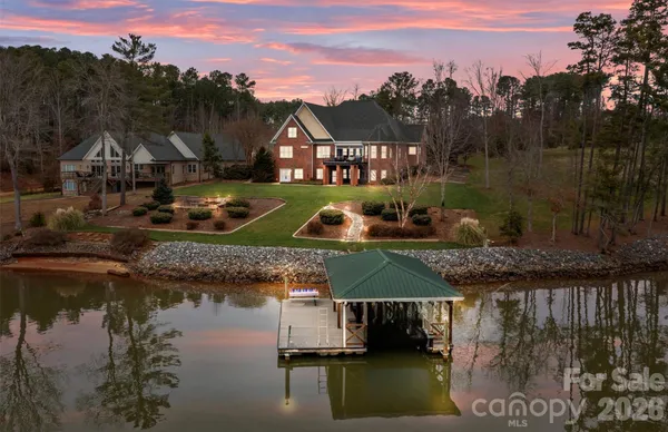 $1,650,000 | 5231 Peninsula Drive, Granite Falls, NC 28630