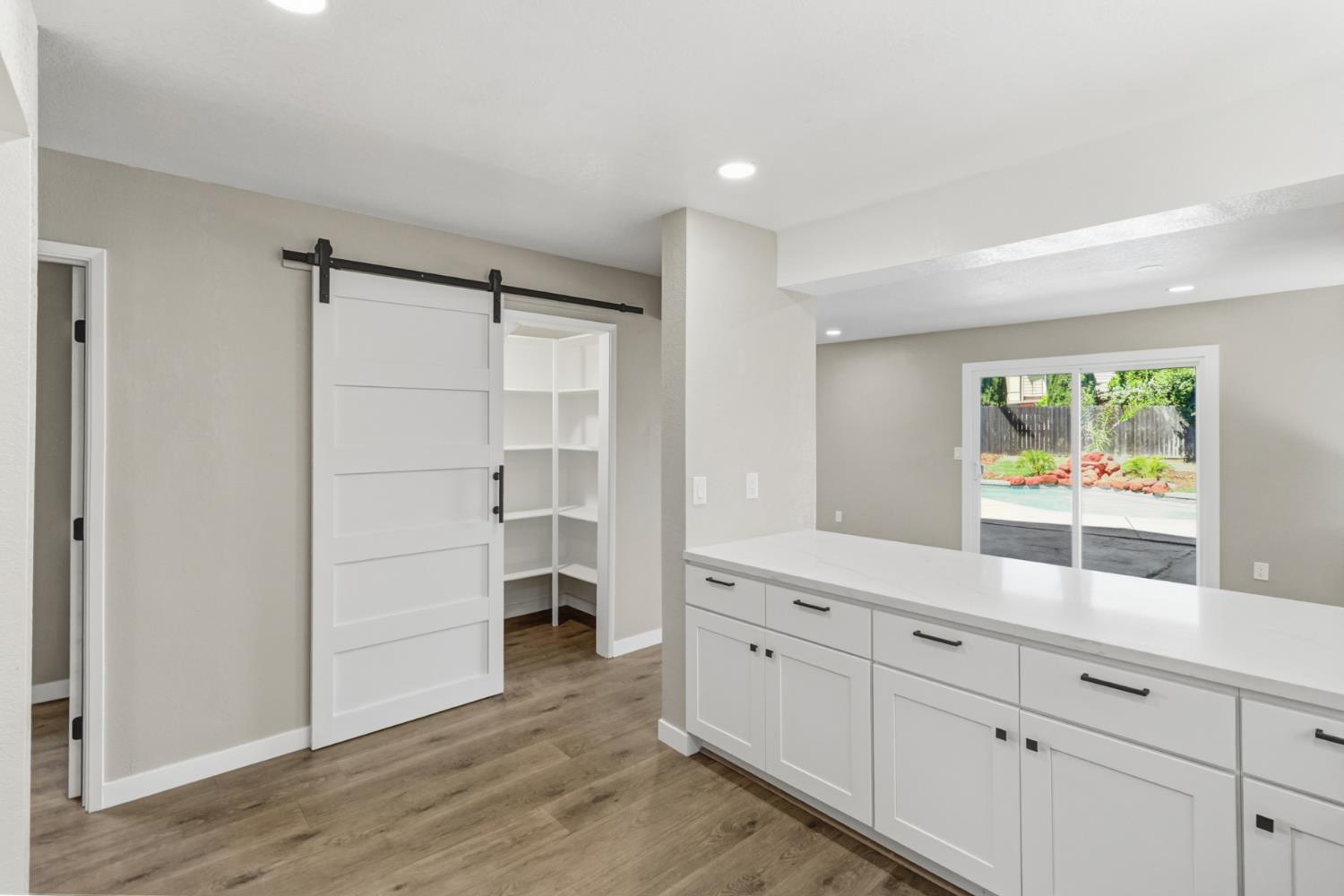 7521 Delta Pointe Way Sacramento, CA 95823 - Photo 23 of 48