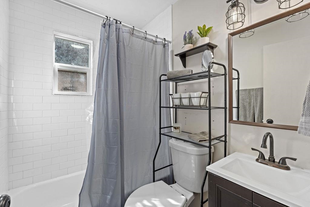 12124 North Myrtle Street Mead, WA 99021 - Photo 15 of 40