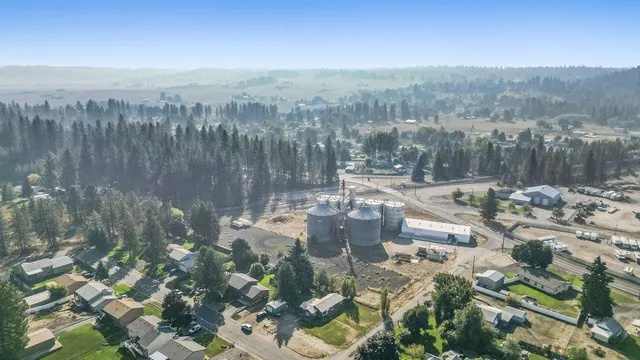 $334,999 | 12124 North Myrtle Street, Mead, WA 99021