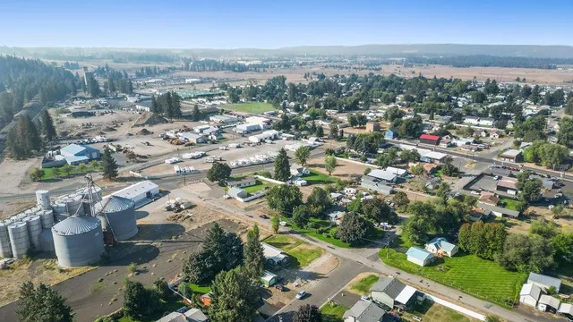 $334,999 | 12124 North Myrtle Street, Mead, WA 99021