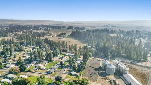 $334,999 | 12124 North Myrtle Street, Mead, WA 99021