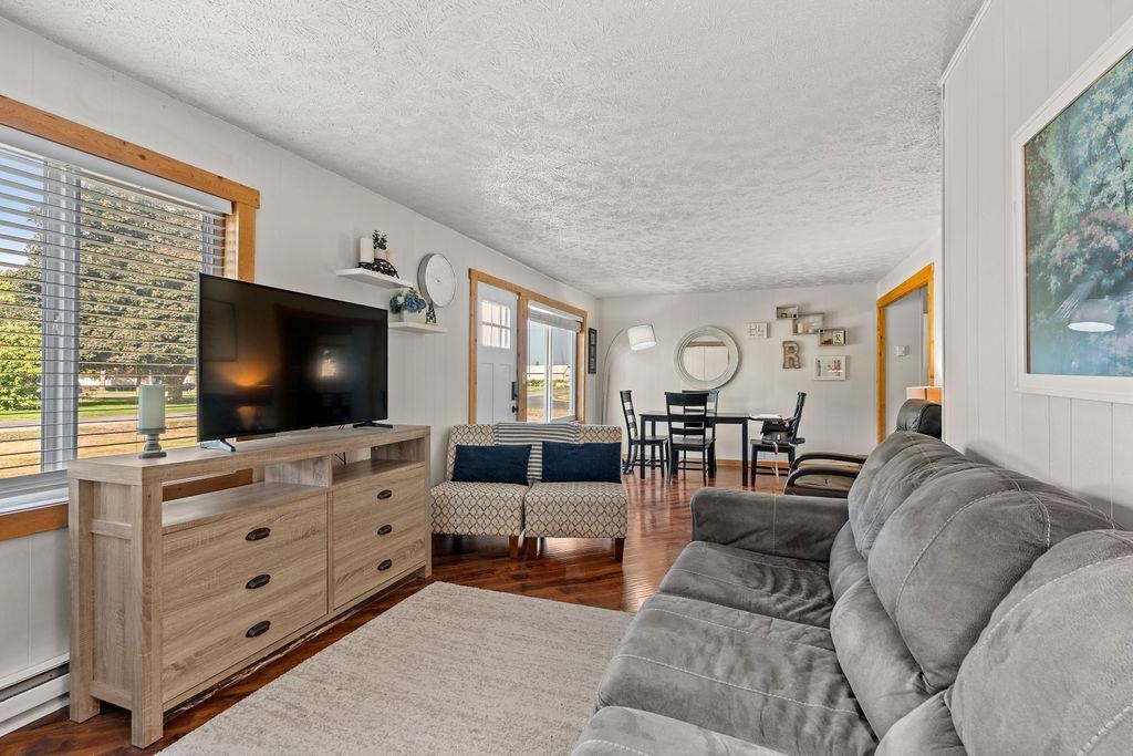 12124 North Myrtle Street Mead, WA 99021 - Photo 7 of 40