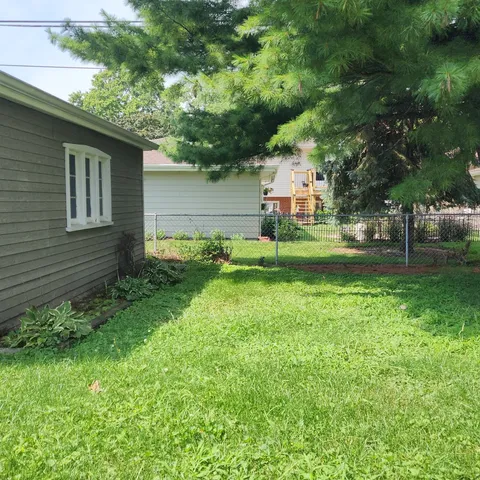 $2,700 | 9810 Warren Avenue, Oak Lawn, IL 60453