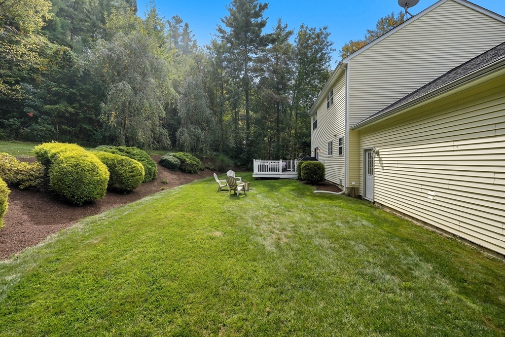 18 South Road Sturbridge, MA 01566 - Photo 33 of 40