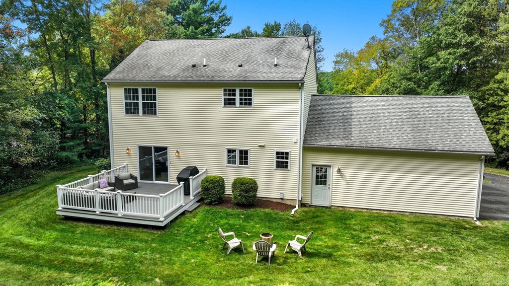 18 South Road Sturbridge, MA 01566 - Photo 35 of 40