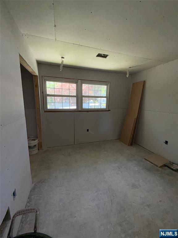 82 Palmer Drive Livingston, NJ 07039 - Photo 5 of 9