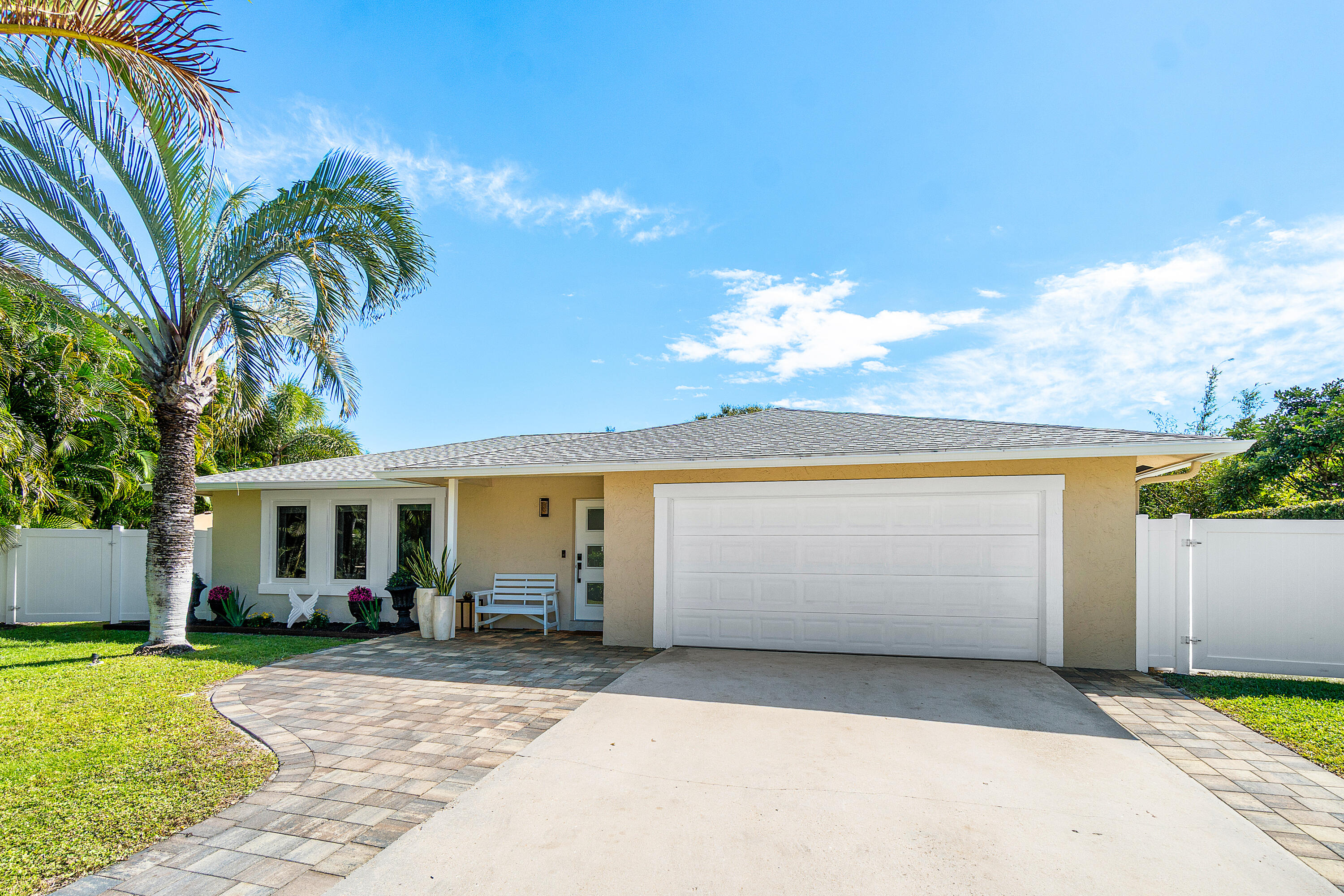 6094 Royal Lytham Drive Boca Raton, FL 33433 - Photo 3 of 45 3