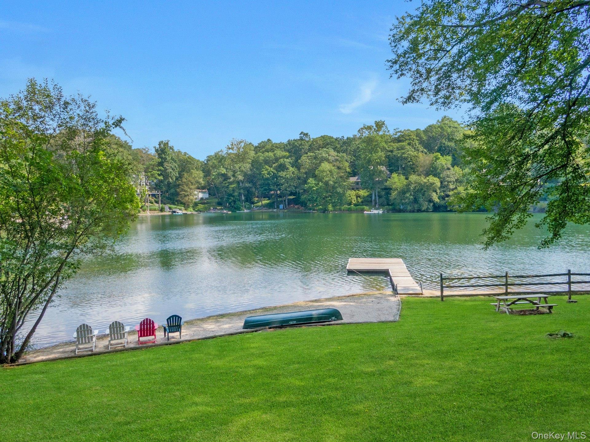 8 North Lake Road Armonk, NY 10504 - Photo 2 of 50