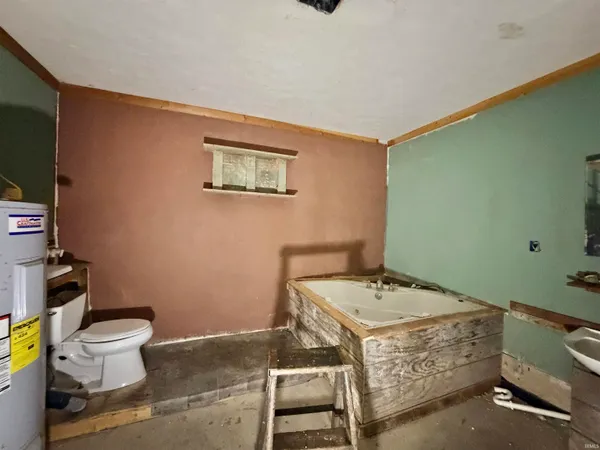 $79,900 | 4541 West 1350th Road South, Jasonville, IN 47438