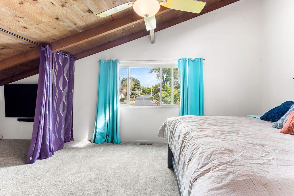 3 North San Marcos Road, Unit B Santa Barbara, CA 93111 - Photo 10 of 17 Primary