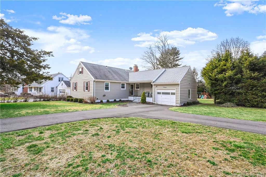 37 Twitchgrass Road Trumbull, CT 06611 - Photo 1 of 1