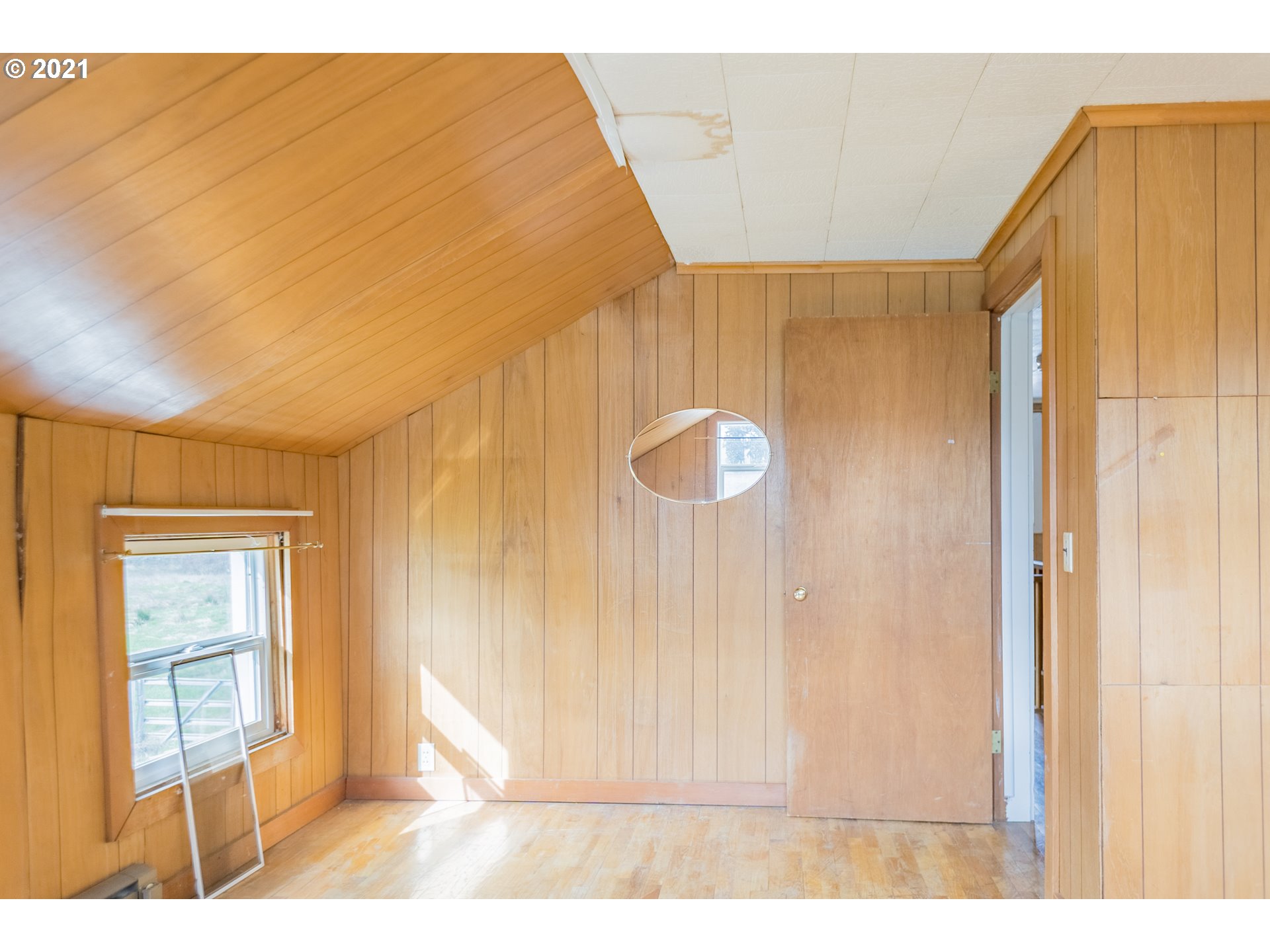 77442 Yearous Road Cottage Grove, OR 97424 - Photo 13 of 23 Gallery Image 13