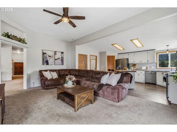 $725,000 | 308 Southeast 412th Avenue, Washougal, WA 98671