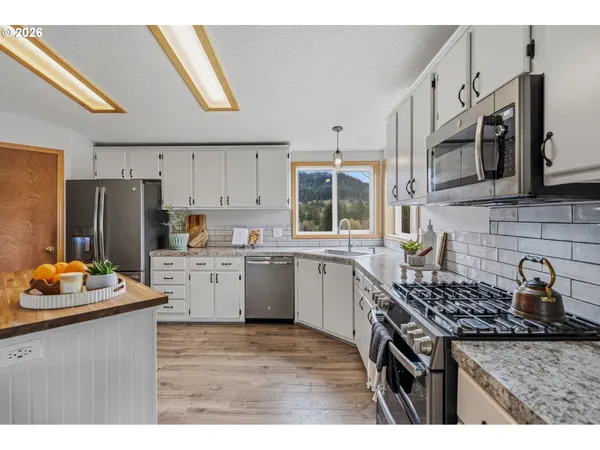 $725,000 | 308 Southeast 412th Avenue, Washougal, WA 98671