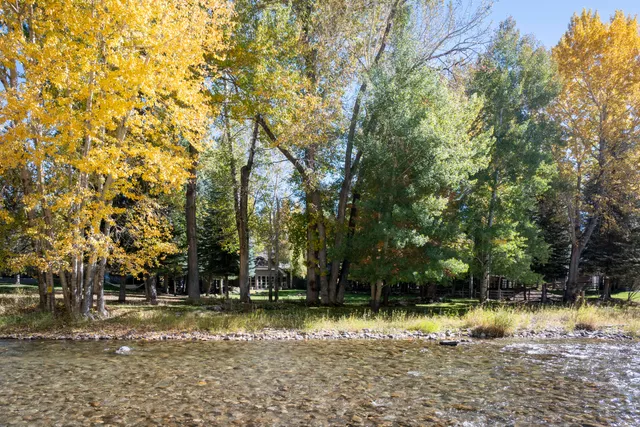 $10,500,000 | 561 Northwood Way, Ketchum, ID 83340