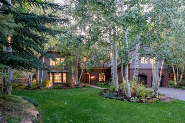 $10,500,000 | 561 Northwood Way, Ketchum, ID 83340