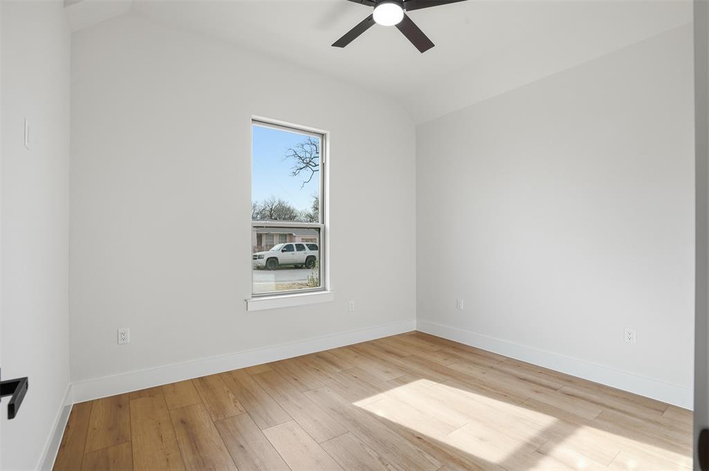 2315 Colony Court Dallas, TX 75235 - Photo 23 of 31