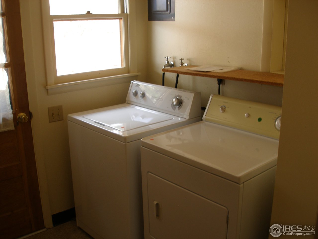 6215 Olde Stage Road Boulder, CO 80302 - Photo 10 of 15 Laundry room