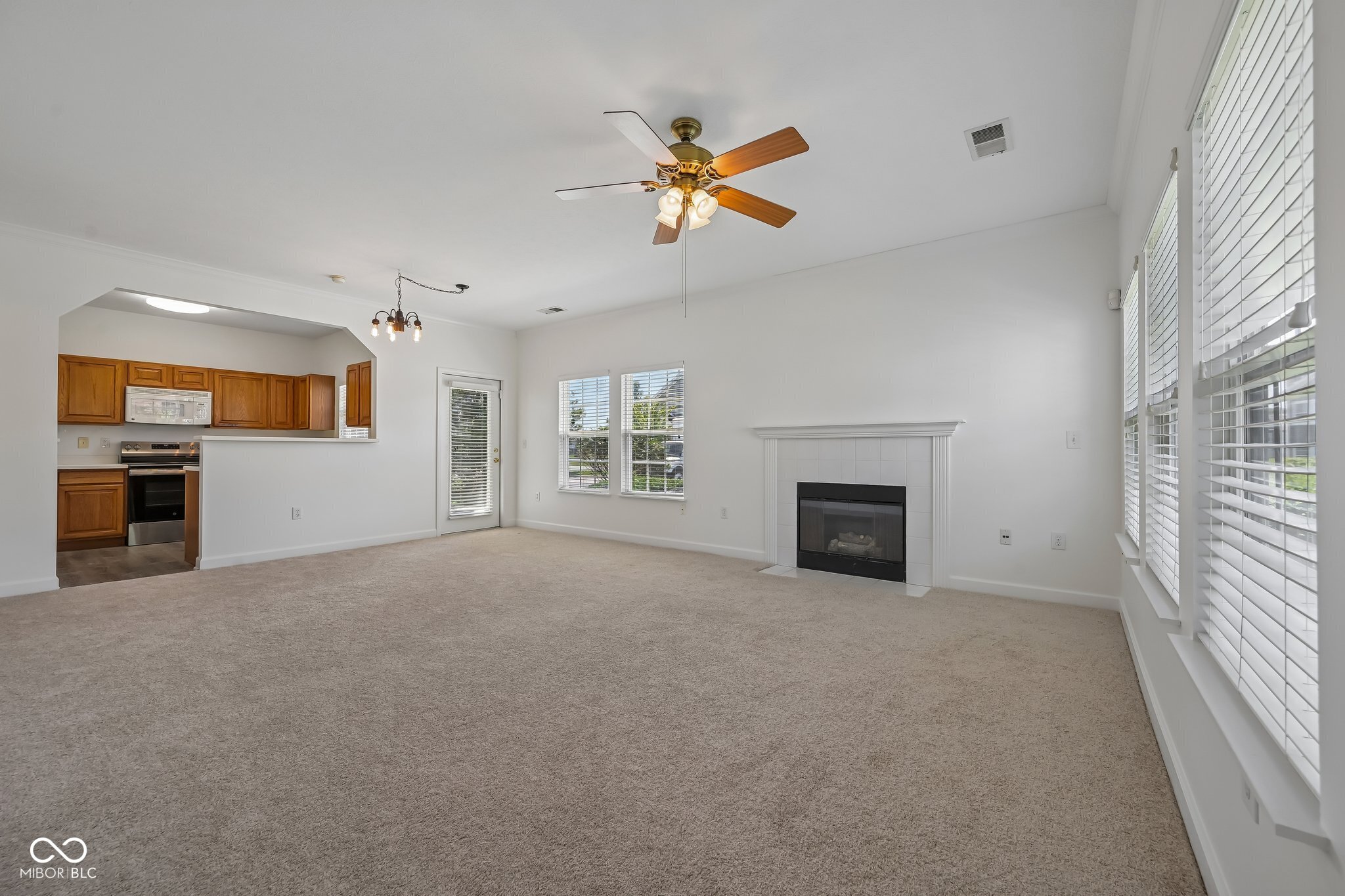 1423 Shadow Ridge Road Carmel, IN 46280 - Photo 6 of 26