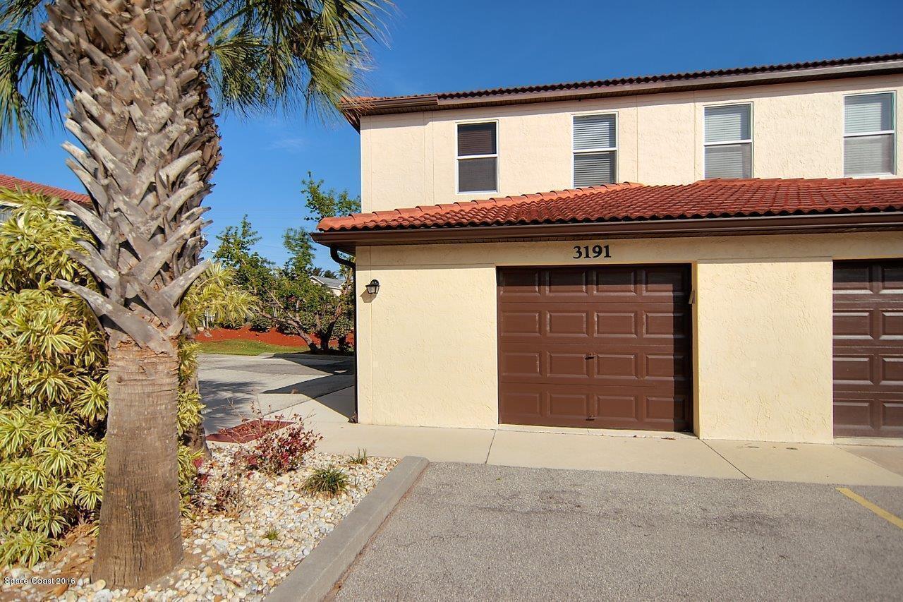 3191 Ricks Way Melbourne Beach, FL 32951 - Photo 26 of 30 Garage View