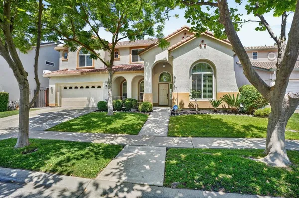 $784,888 | 2641 Babson Drive, Elk Grove, CA 95758