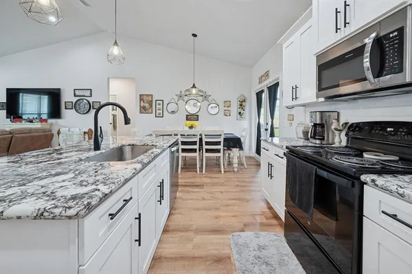 $340,000 | 181 Southwest 24th Avenue, Trenton, FL 32693