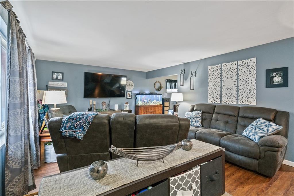 3242 Provost Road Pittsburgh, PA 15227 - Photo 5 of 26