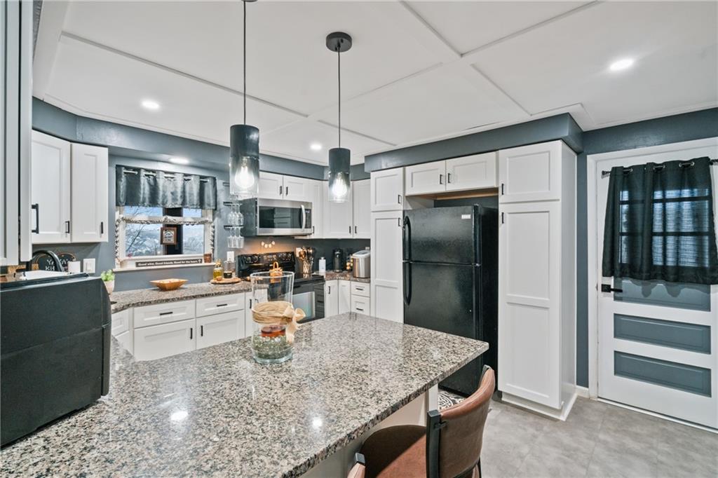 3242 Provost Road Pittsburgh, PA 15227 - Photo 9 of 27