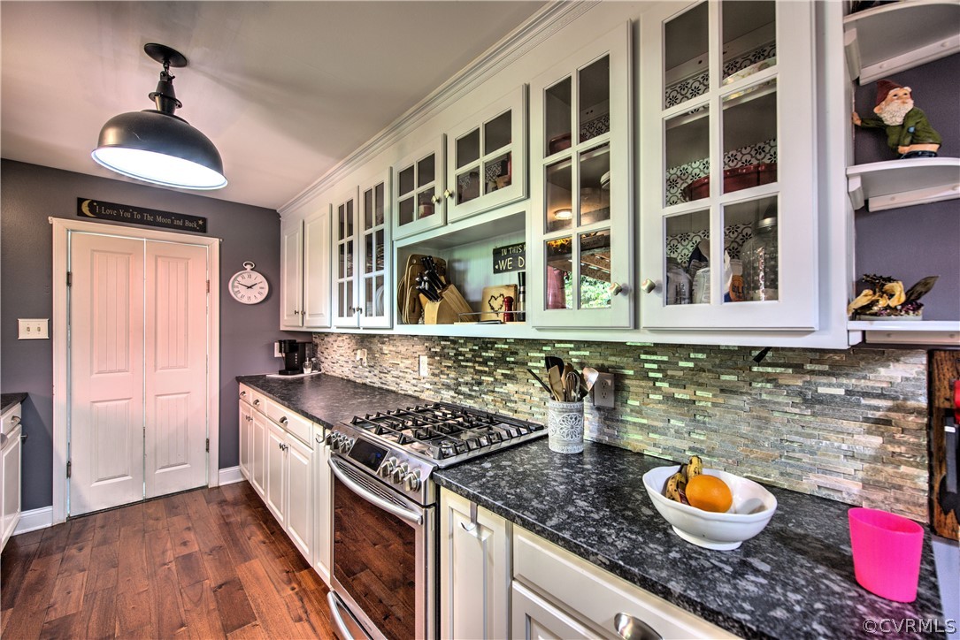 6440 Glebe Point Road Chesterfield, VA 23838 - Photo 12 of 24 a kitchen with stainless steel appliances granite countertop a stove and a sink