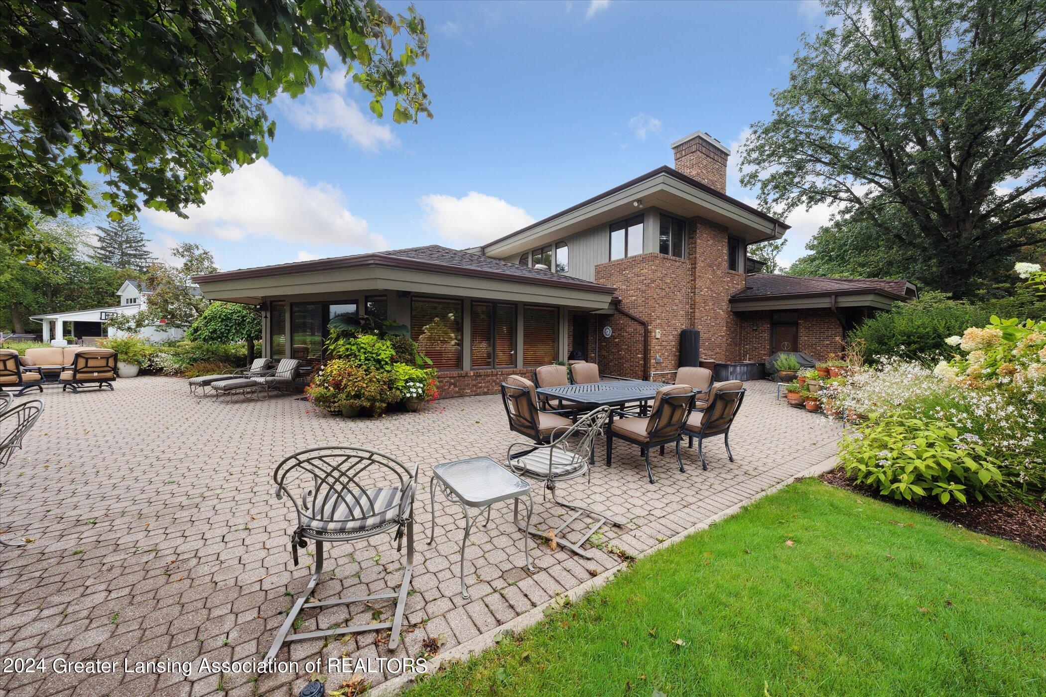 1445 Cambridge Road Lansing, MI 48911 - Photo 62 of 86 62-photo-62