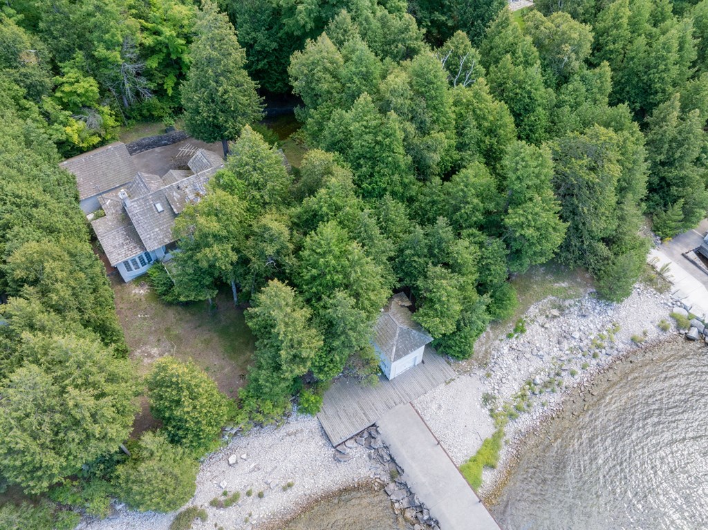 11149 Beach Road Sister Bay, WI 54234 - Photo 6 of 14 Gallery Image 6