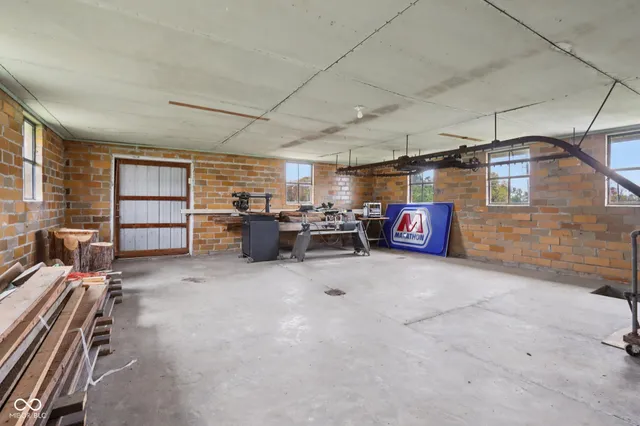 $379,000 | 7798 South County Road 950 East, Cloverdale, IN 46120