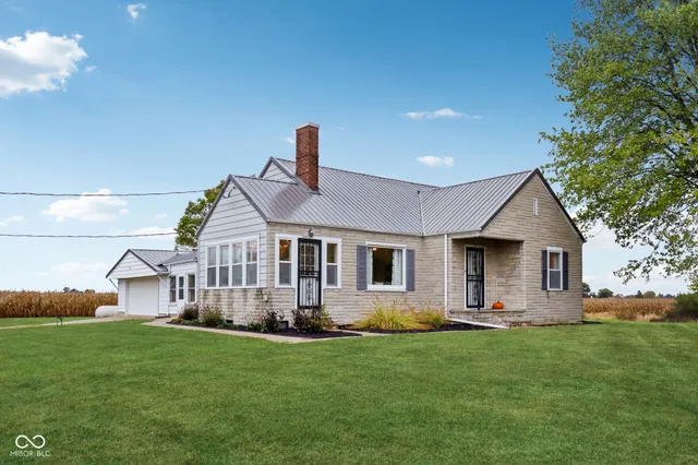 $379,000 | 7798 South County Road 950 East, Cloverdale, IN 46120