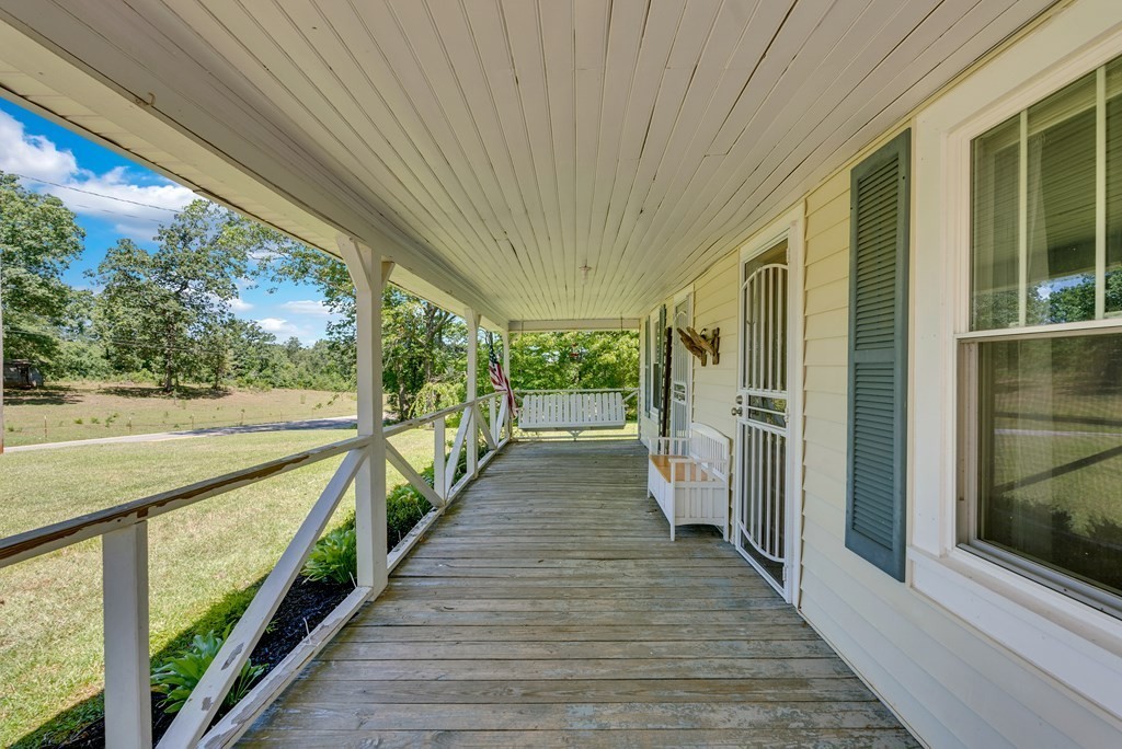 13593 Old Kentucky Road Walling, TN 38587 - Photo 14 of 30 a view of a balcony