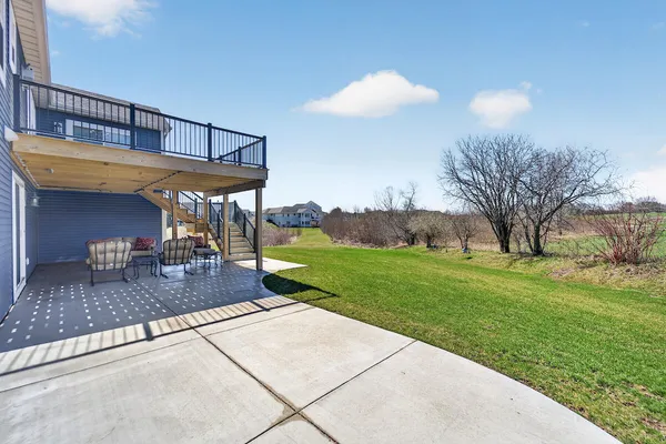 $575,000 | 879 Amber Lane, Port Washington, WI 53074