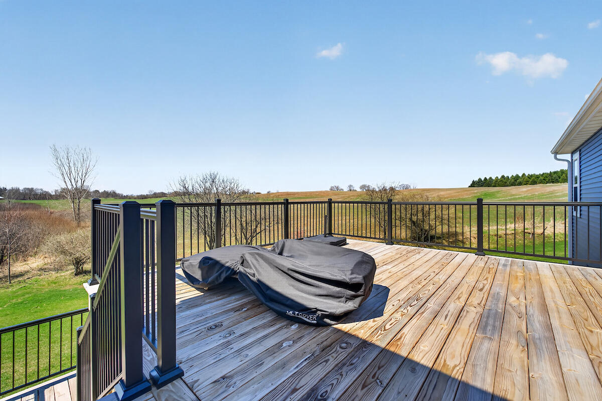 879 Amber Lane Port Washington, WI 53074 - Photo 25 of 29 Upper deck w/beautiful views