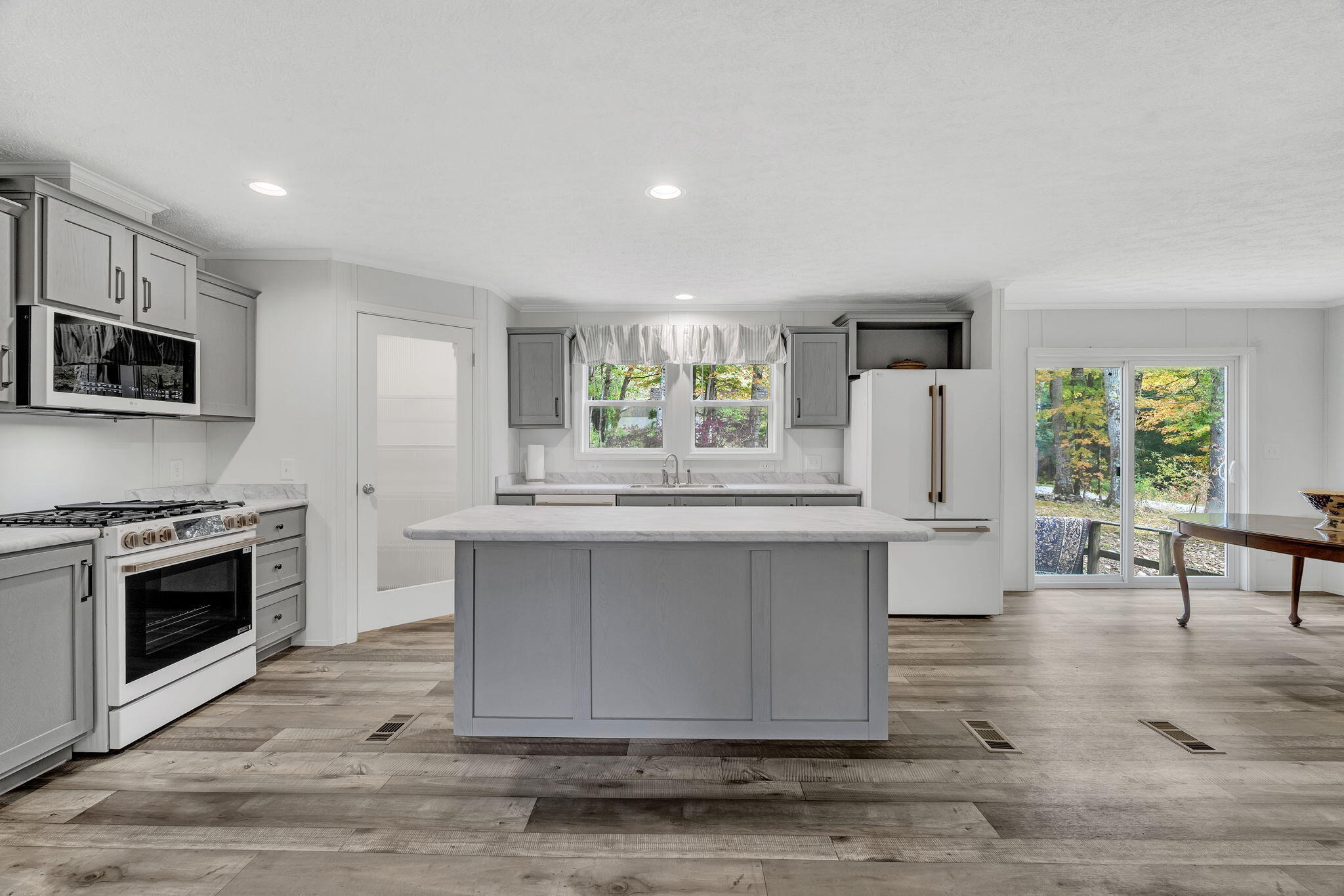 50 Old County Road Edgecomb, ME 04556 - Photo 10 of 58 Kitchen